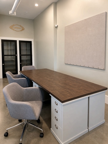 More Photos Of 1050 Neon Forest Cir, Longmont Office Residential For Lease