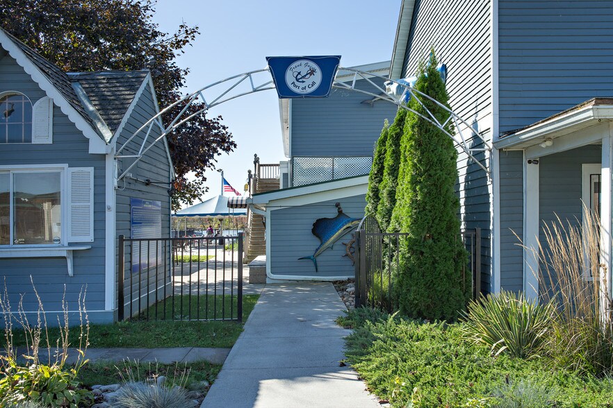 More Photos Of 7 Main St, Catskill General Retail For Sale