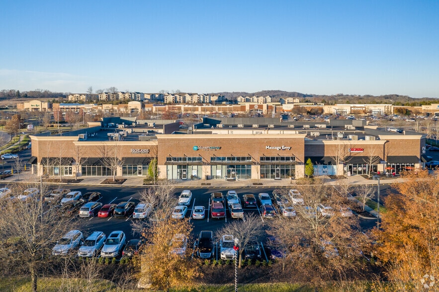 More Photos Of 1050 Glenbrook Way, Hendersonville Storefront For Lease
