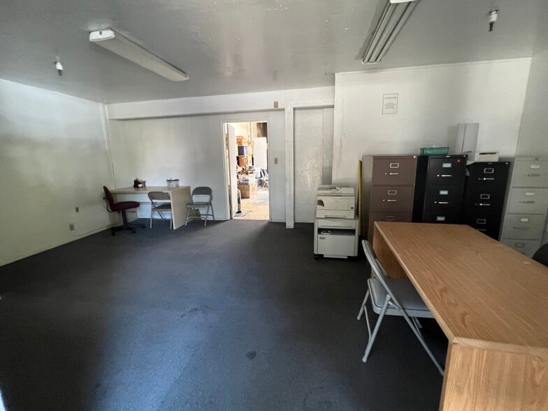 More Photos Of 3250 Monier Cir, Rancho Cordova Manufacturing For Lease