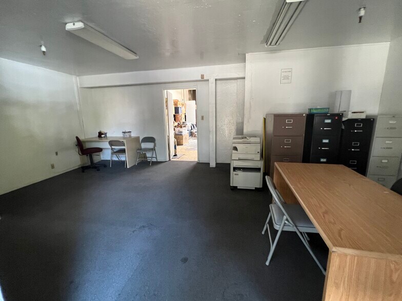 More Photos Of 3250 Monier Cir, Rancho Cordova Manufacturing For Sale