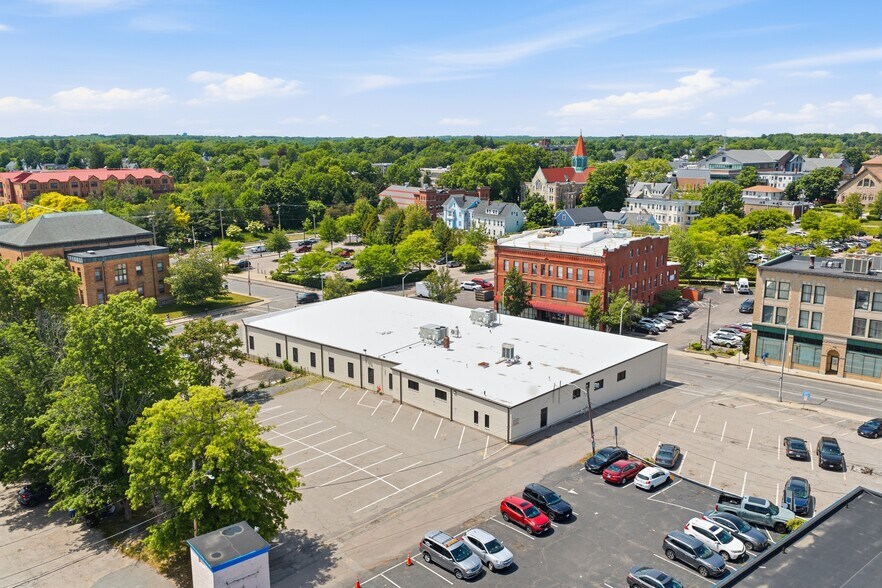 More Photos Of 32 Belmont St, Brockton Office For Lease