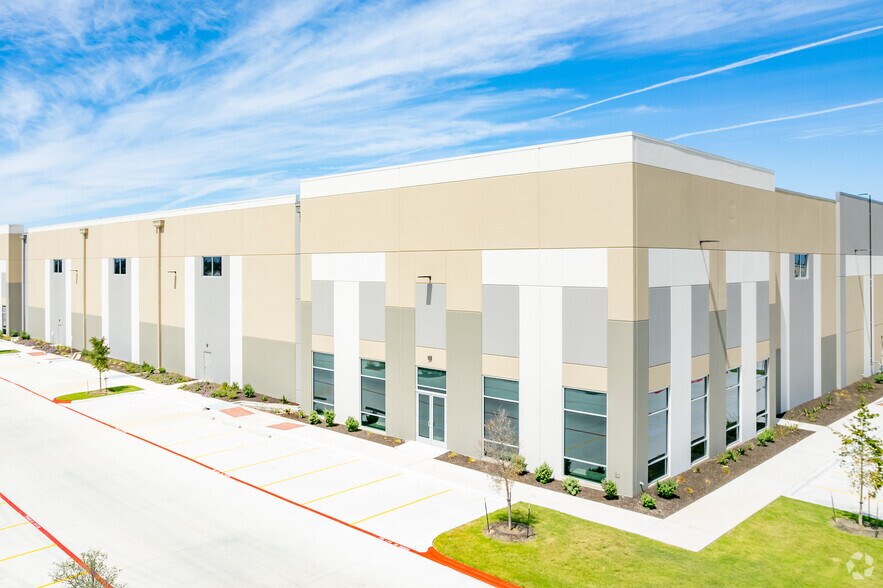 Primary Photo Of 19200 Marketplace Ave, Kyle Warehouse For Lease