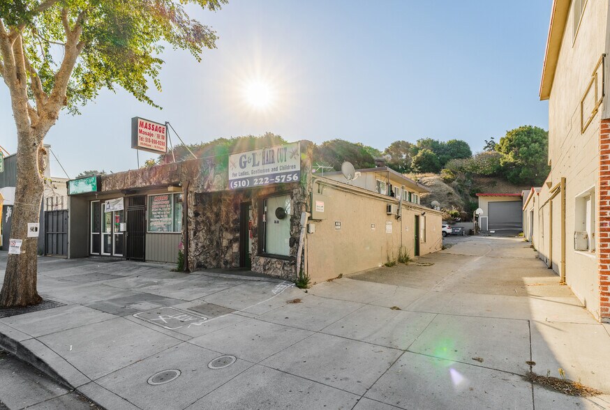 More Photos Of 4022 San Pablo Dam Rd, El Sobrante Storefront Retail Residential For Sale