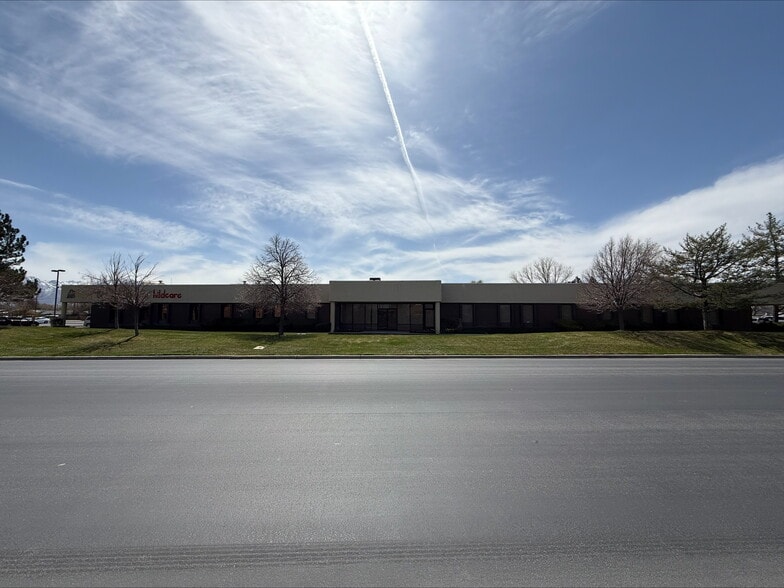 More Photos Of 1515 W 2200 S, Salt Lake City Flex For Sale