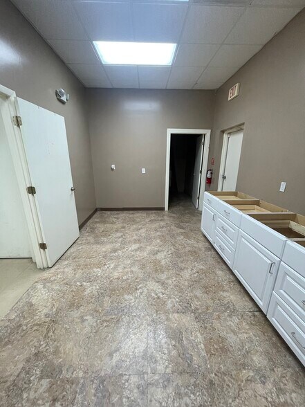 More Photos Of 2255 Dunn Ave, Jacksonville Medical For Lease