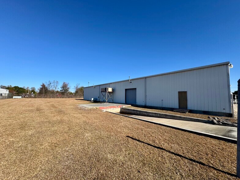 More Photos Of 435 Georgetown hwy, Johnsonville Self Storage For Sale