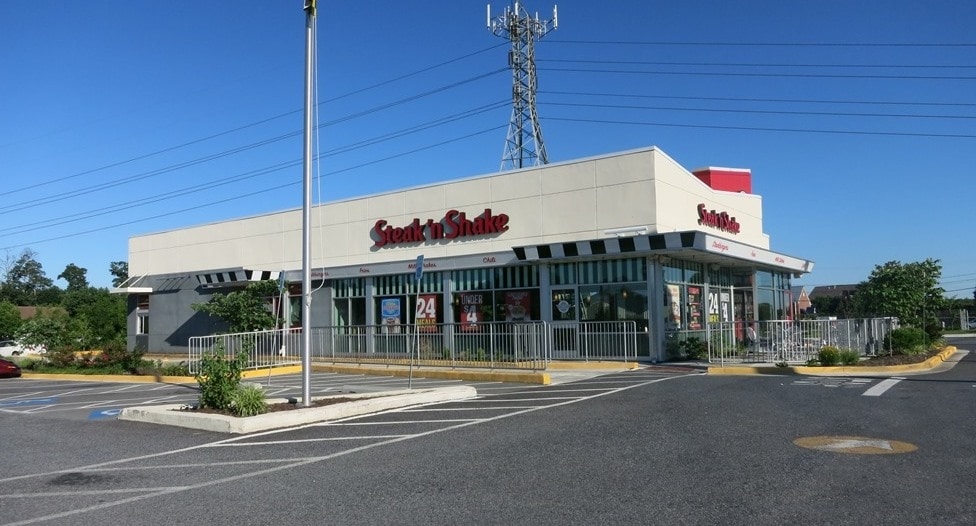 More Photos Of 8100 Veterans Hwy, Millersville Restaurant For Sale