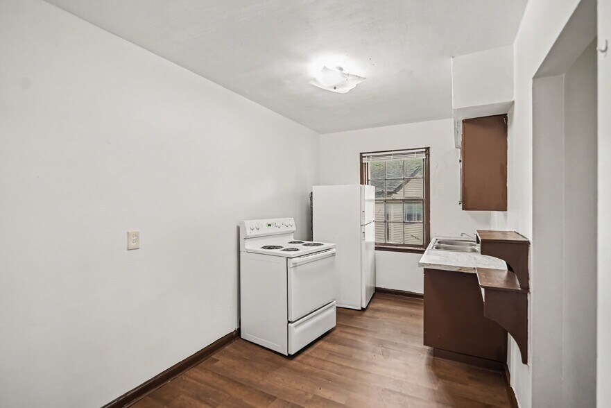 More Photos Of 2662-2678 N Main St, Dayton Apartments For Sale