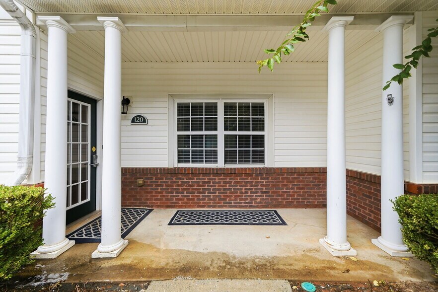 More Photos Of 965 Piedmont Rd NE, Marietta Office For Lease