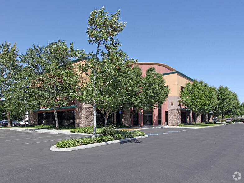 Primary Photo Of 1502 Mill Rock Way, Bakersfield Office For Lease