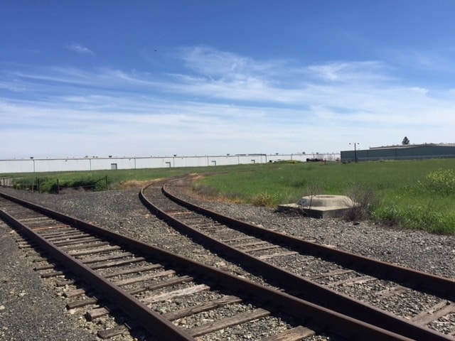 More Photos Of 1351 E Beamer St, Woodland Distribution For Lease