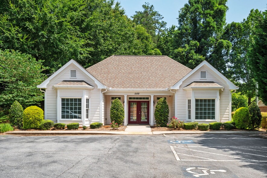 More Photos Of 5102 Covington Hwy, Decatur Medical For Sale