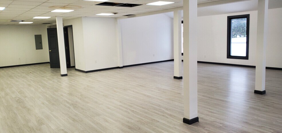 More Photos Of 8600 Sheridan Dr, Buffalo Office Residential For Lease
