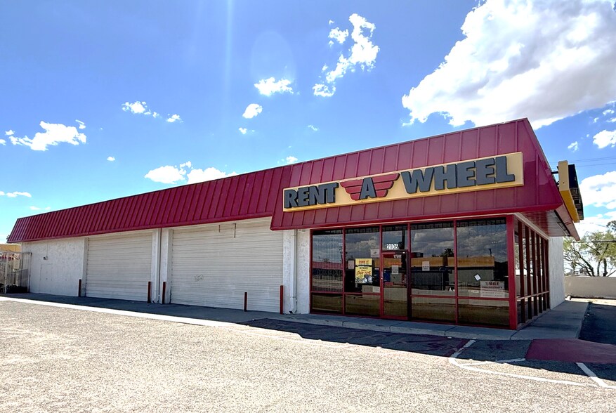 More Photos Of 2106 S Alvernon Way, Tucson Auto Repair For Sale