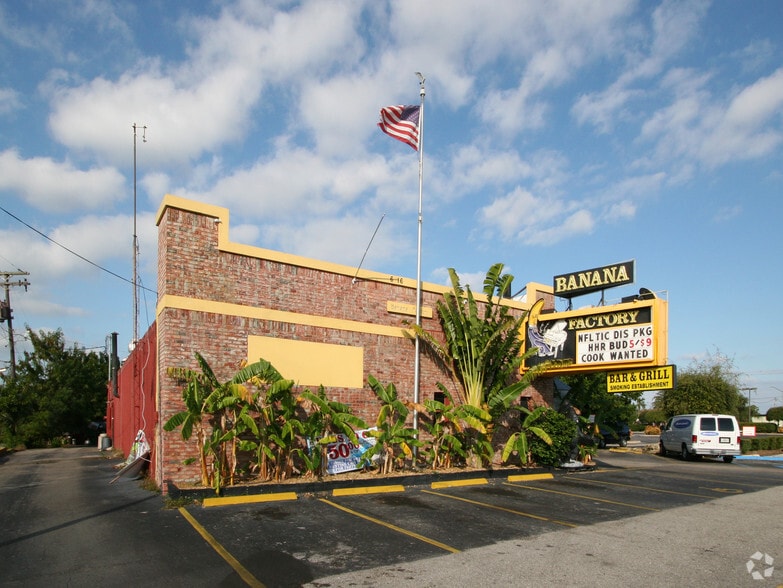 More Photos Of 6916 14th St, Bradenton Restaurant For Sale