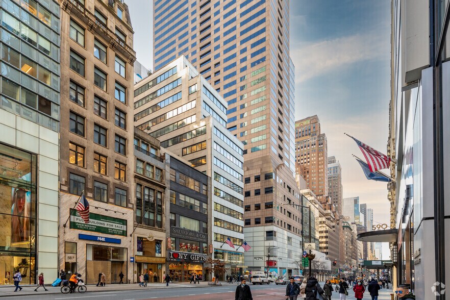 More Photos Of 575 Fifth Ave, New York Office For Lease