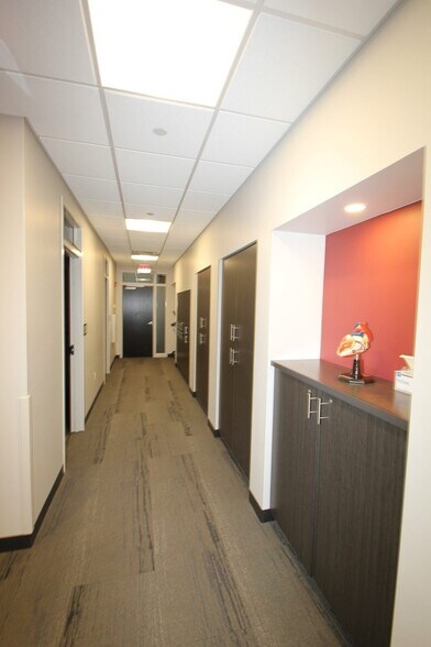 More Photos Of 4 High St, North Andover Office For Lease
