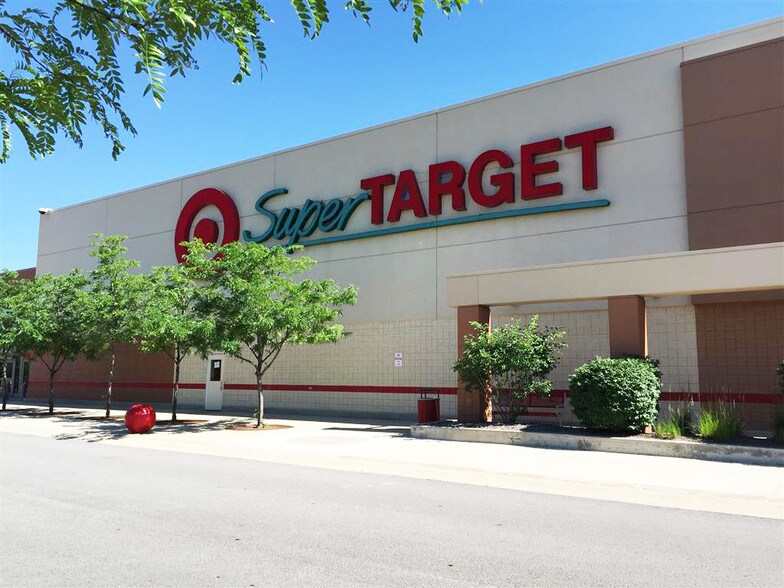 More Photos Of 300-700 Broadview Village Sq, Broadview Unknown For Sale