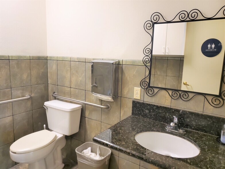 More Photos Of 901 S Fremont Ave, Alhambra Warehouse For Lease