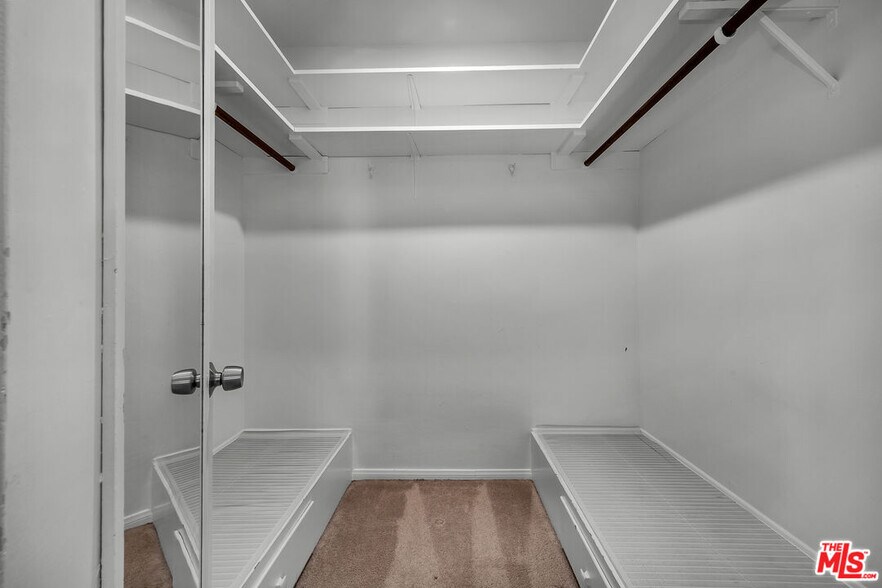 More Photos Of 6515 Vista del Mar, Playa Del Rey Apartments For Sale