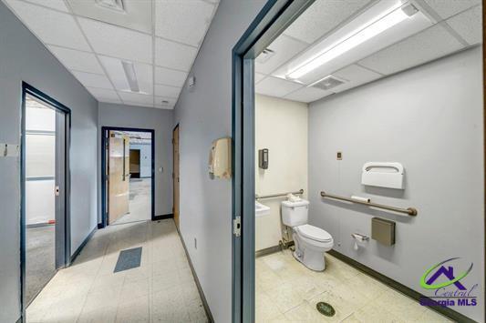 More Photos Of 114 Devaughn Ave, Montezuma Medical For Sale