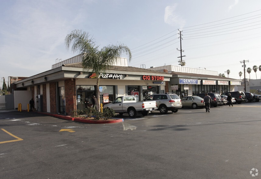 Primary Photo Of 4641 E Santa Monica Blvd, Los Angeles Unknown For Lease