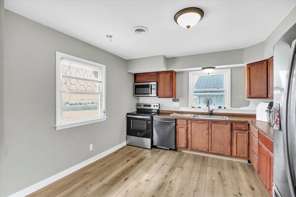 More Photos Of 3612 W Bloomington Rd, Champaign Truck Terminal For Sale