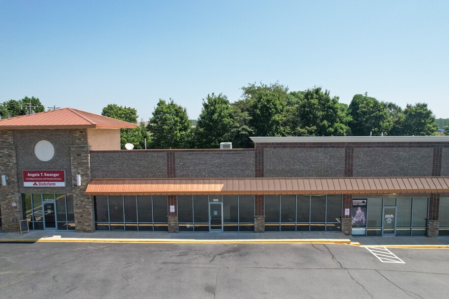 More Photos Of 1905-1939 Nc-119 Hwy S, Mebane Storefront Retail Office For Lease