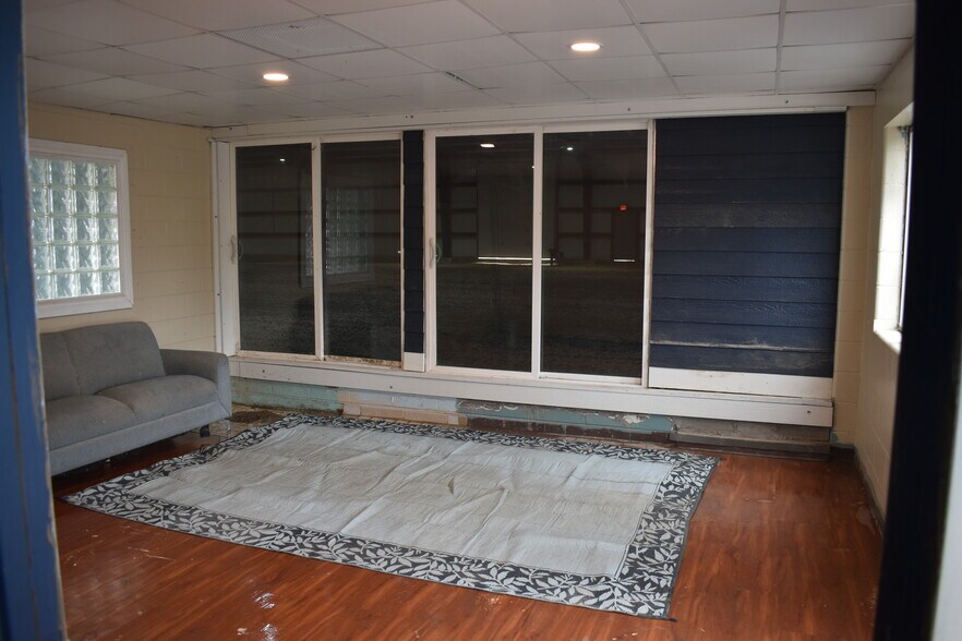 More Photos Of 8778 Arapahoe Rd, Boulder Horse Stables For Sale