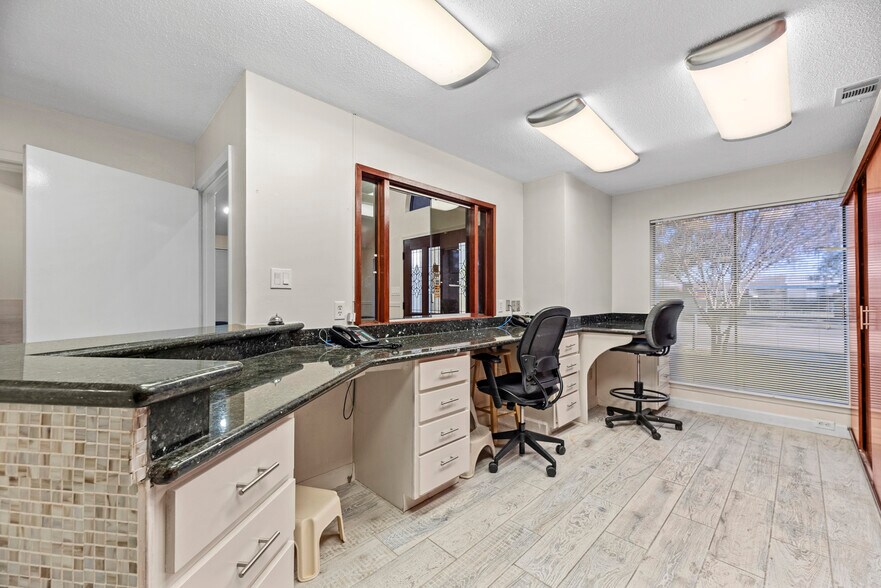 More Photos Of 11111 Jones Rd, Houston Medical For Lease