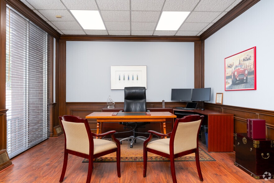 More Photos Of 1525 S Broadway, Saint Louis Office Residential For Sale