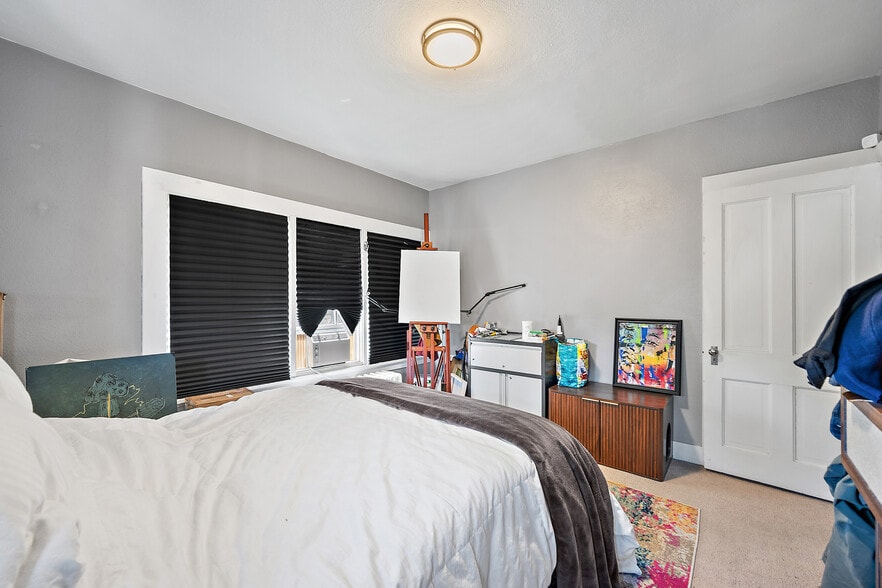 More Photos Of 33 W Willamette Ave, Colorado Springs Multifamily For Sale