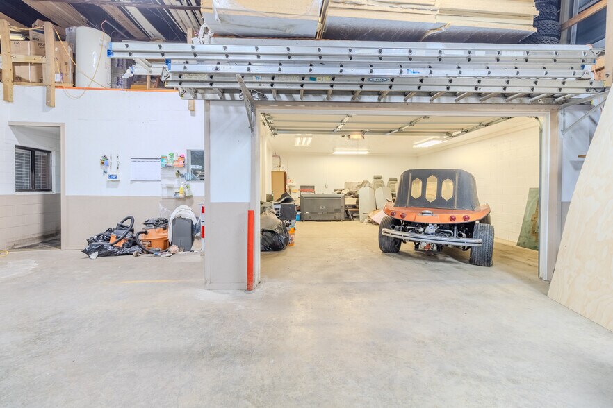 More Photos Of 204 Main St, East Pittsburgh Warehouse For Sale