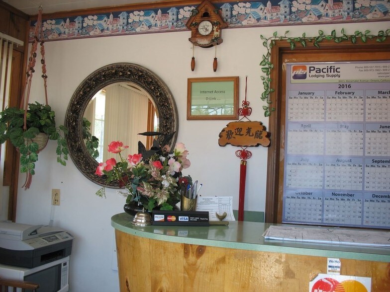 More Photos Of 1627 SE Stephens St, Roseburg Hotel For Sale