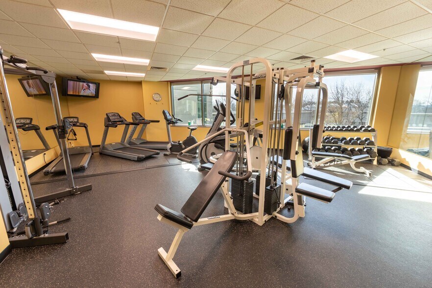 More Photos Of 401 Plymouth Rd, Plymouth Meeting Office For Lease