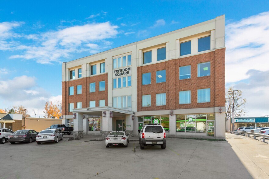 More Photos Of 6659 Pearl Rd, Parma Heights Office For Lease