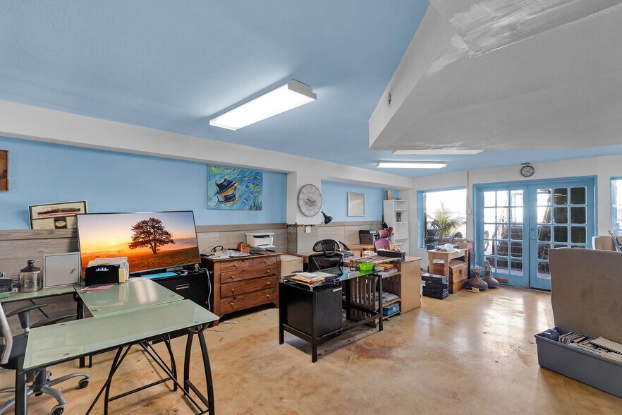 More Photos Of 90311 Old Hwy, Tavernier General Retail For Sale