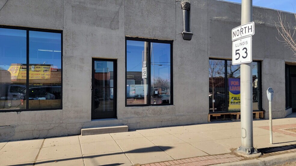 More Photos Of 27-31 E Cass St, Joliet Storefront For Lease