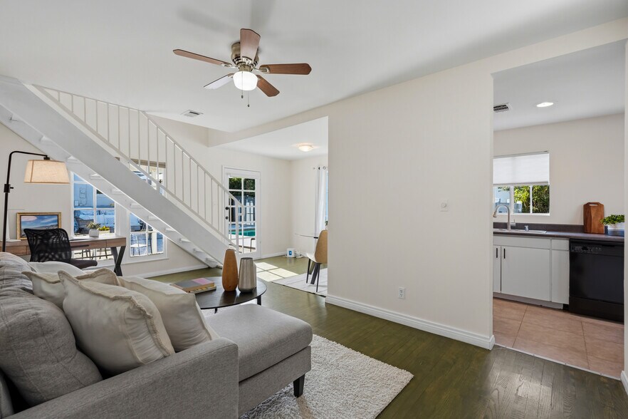 More Photos Of 5438 Colfax Ave, North Hollywood Multifamily For Sale