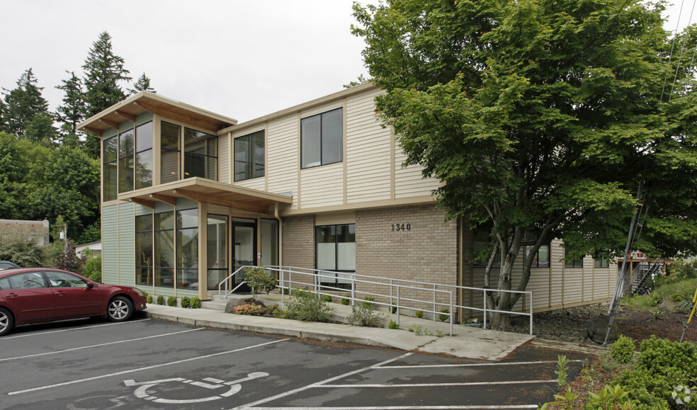 Primary Photo Of 1332-1340 SW Bertha Blvd, Portland Office For Lease