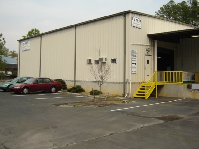 More Photos Of 7513 Us Highway 64 E, Knightdale General Retail For Lease