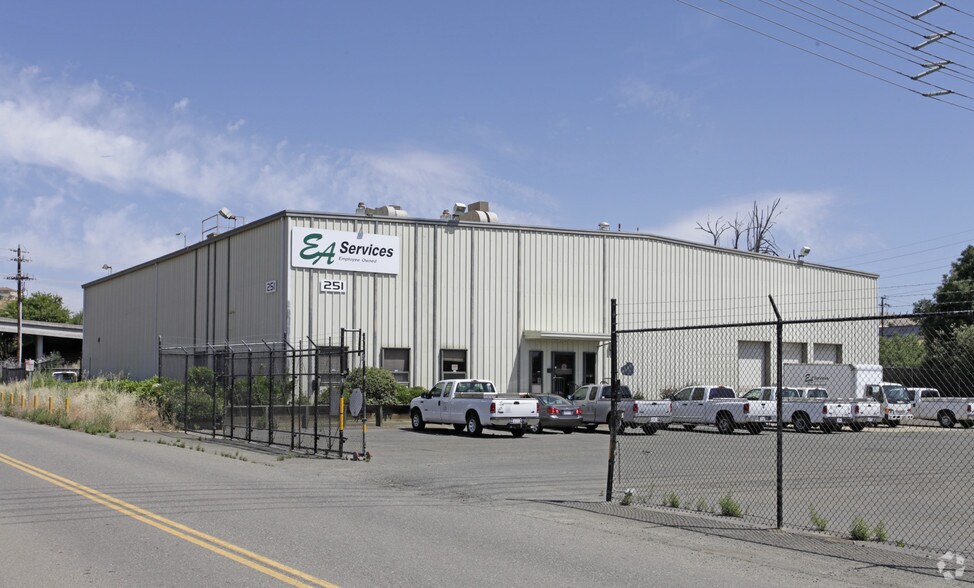 More Photos Of 251 W Channel Rd, Benicia Warehouse For Lease