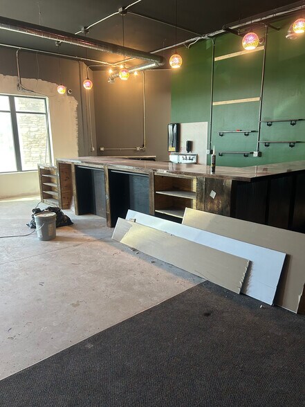 More Photos Of 3210 27th St W, Williston Office For Lease