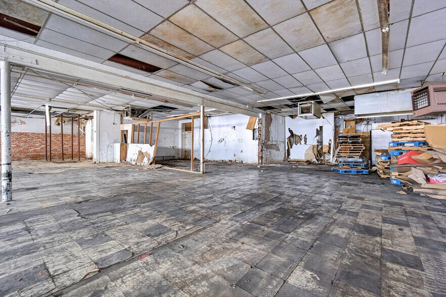 More Photos Of , Carnegie General Retail For Sale