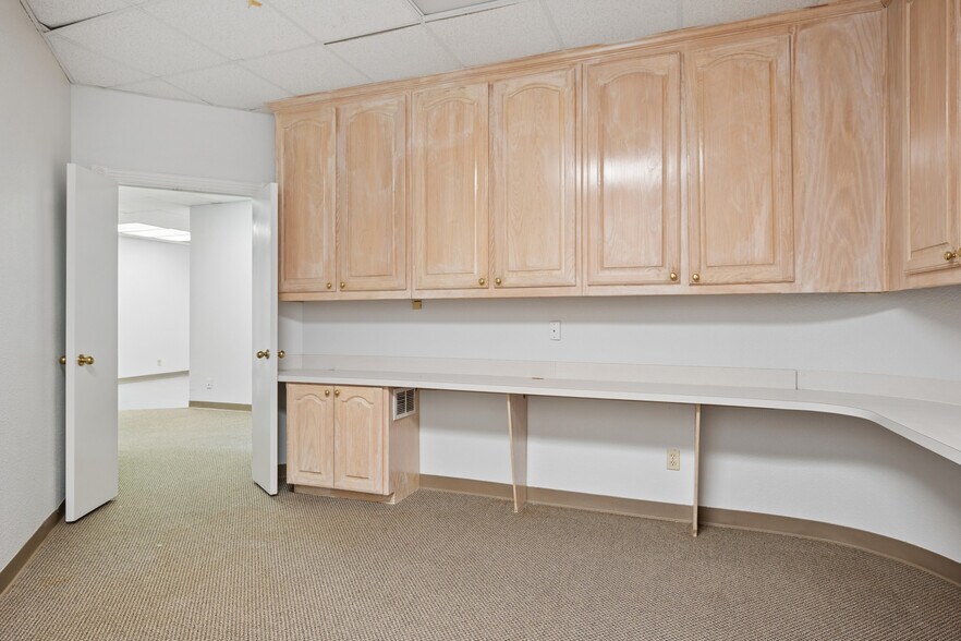 More Photos Of 6407 Colleyville Blvd, Colleyville Medical For Lease