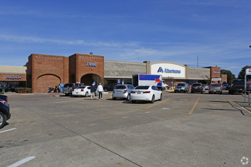 Primary Photo Of 2105-2193 Buckingham Rd, Richardson Unknown For Lease