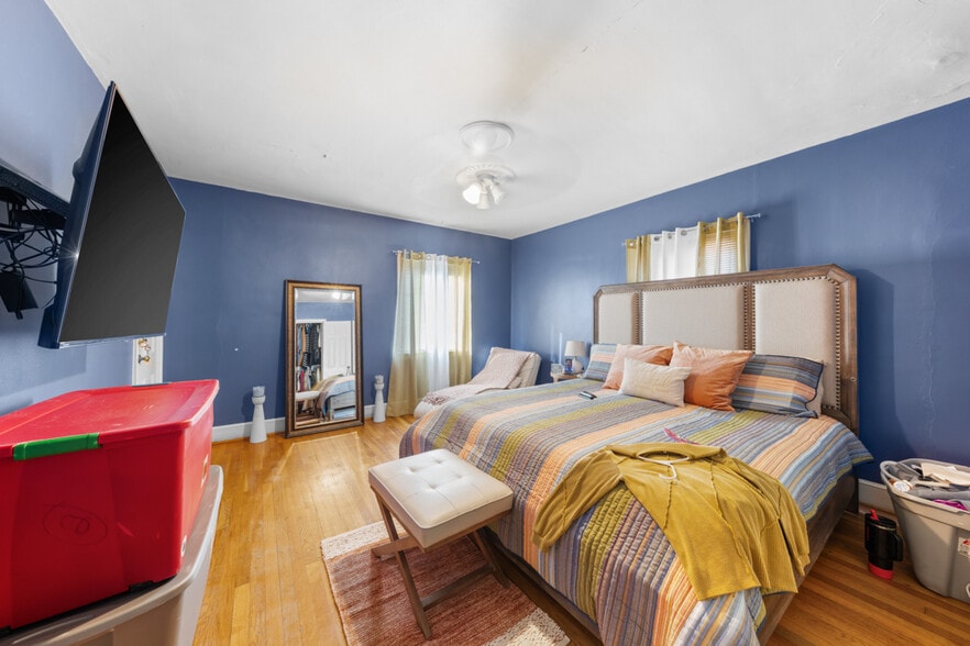 More Photos Of 107 Hilton Ave, Durham Apartments For Sale