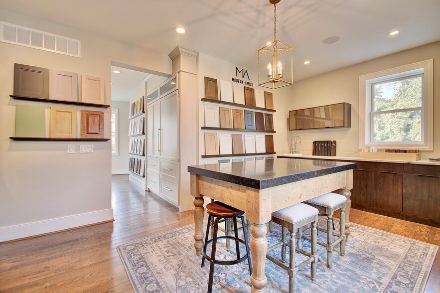 More Photos Of 33 N Fort Thomas Ave, Fort Thomas Office For Sale