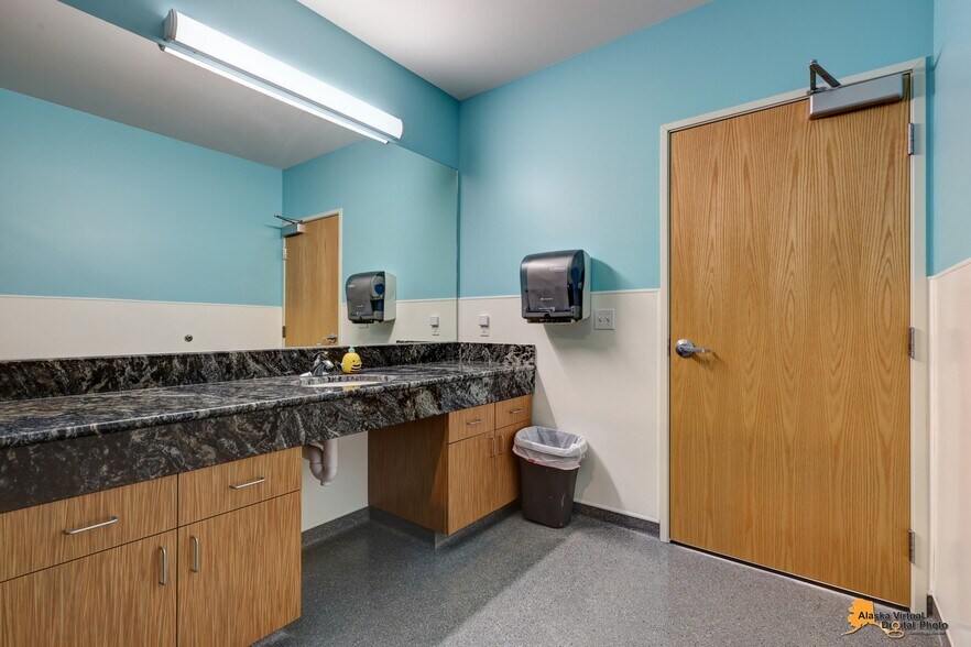 More Photos Of 1075 S Inner Springer Loop, Palmer Industrial For Sale